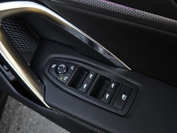2026-BMW-X1-sDrive18i-M-Sport image:12