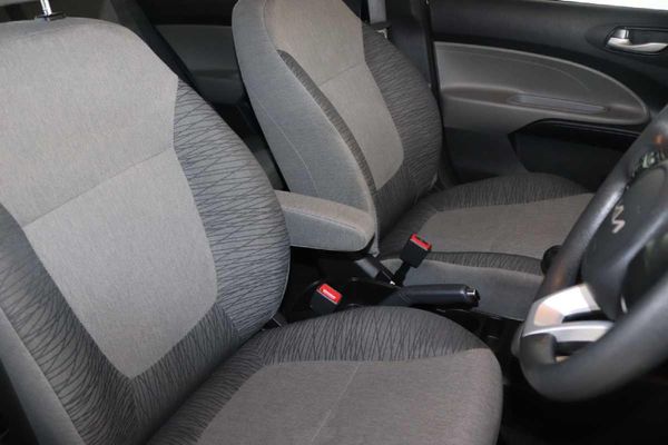 2025-Kia-Pegas-14-LX image:9