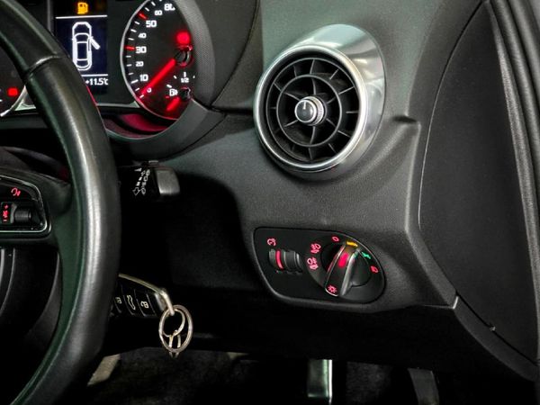 2015-Audi-A1-14-TFSI-3-dr-Attraction-Auto image:20