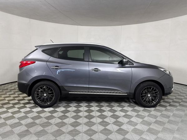 2015-Hyundai-ix35-20-Executive image:15
