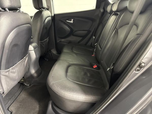 2015-Hyundai-ix35-20-Executive image:3