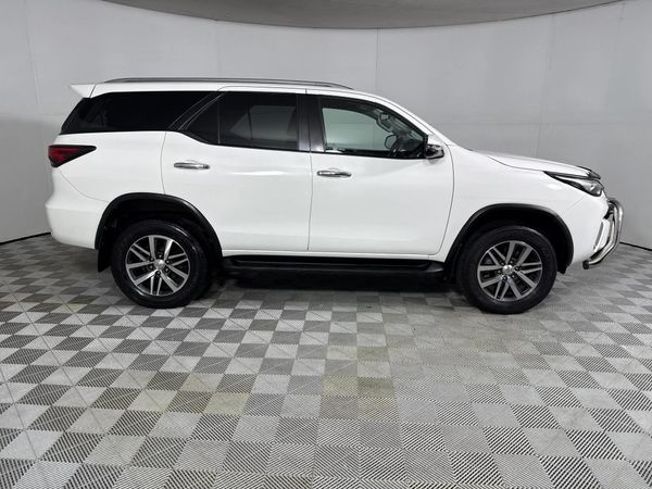 2020-Toyota-Fortuner-28-GD-6-Epic-Auto image:16