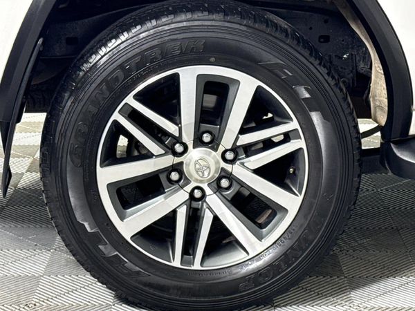 2020-Toyota-Fortuner-28-GD-6-Epic-Auto image:7