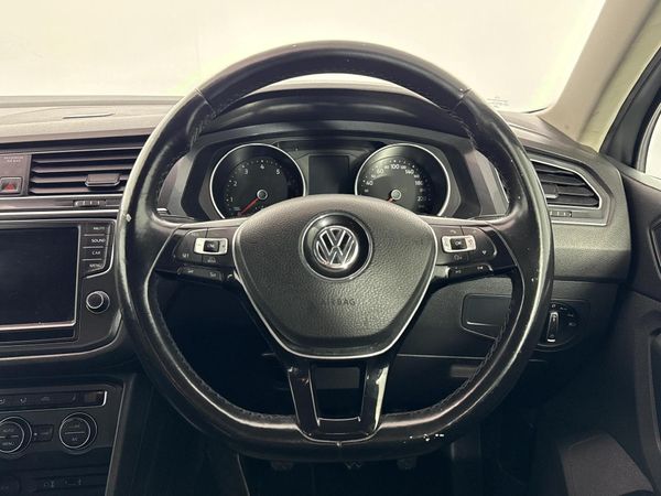 2017-Volkswagen-Tiguan-14-TSI-Comfortline-92kW image:12