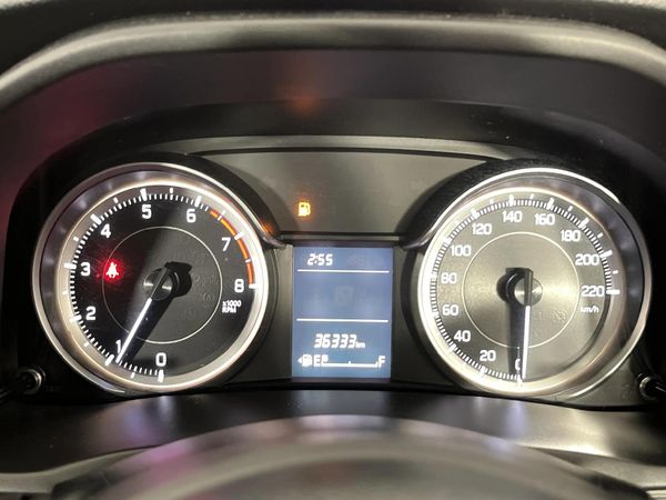 2025-Suzuki-Ertiga-15-GA image:2