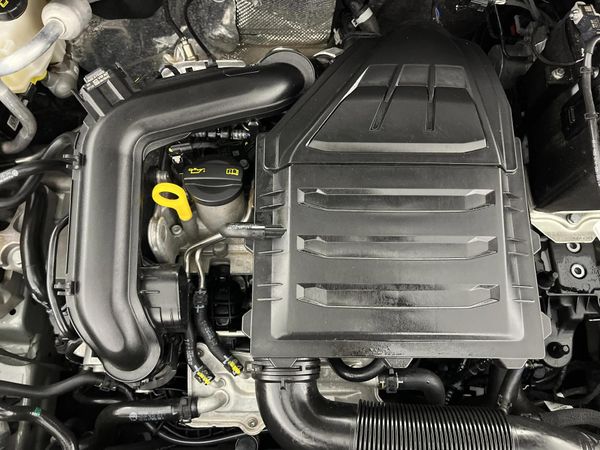 2025-Volkswagen-T-Cross-10-TSI-Auto image:7