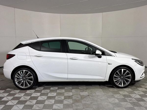 2017-Opel-Astra-16T-Sport-Plus-5-dr image:17