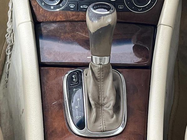 2007-Mercedes-Benz-C-Class-C-320-CDI-Elegance-Auto image:10