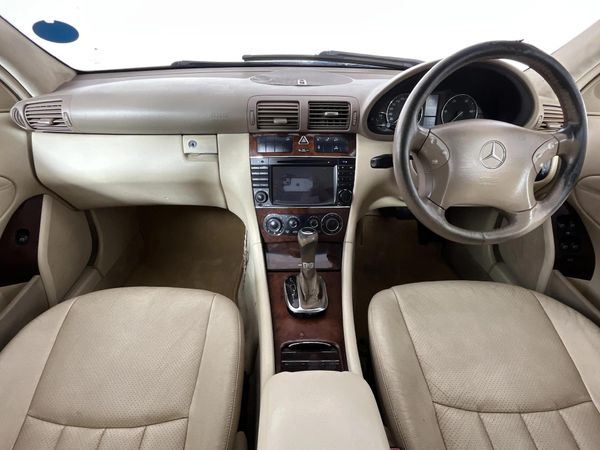 2007-Mercedes-Benz-C-Class-C-320-CDI-Elegance-Auto image:1
