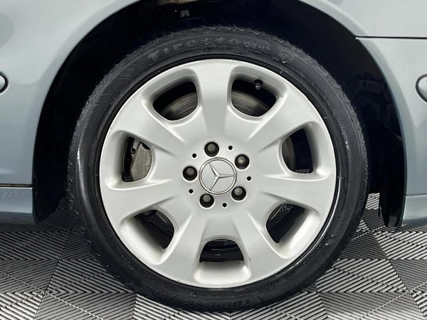 2007-Mercedes-Benz-C-Class-C-320-CDI-Elegance-Auto image:5
