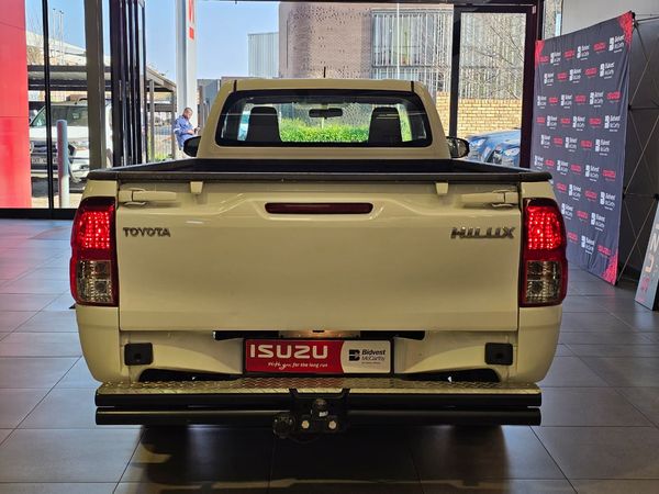 2022-Toyota-Hilux-20-VVTi-Single-Cab image:4