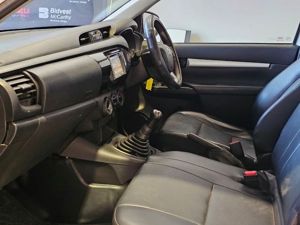 2022-Toyota-Hilux-20-VVTi-Single-Cab image:8