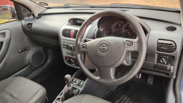2007-Opel-Corsa-Utility-14i-Club image:5