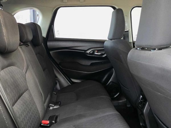 2025-Toyota-Urban-Cruiser-15-XR-Auto image:10