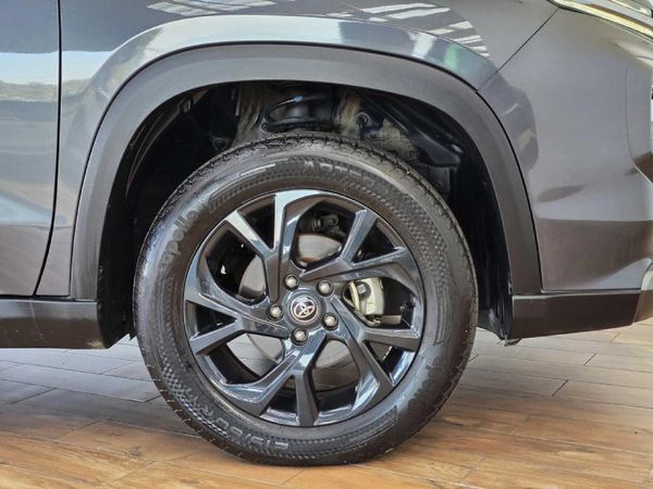 2025-Toyota-Urban-Cruiser-15-XR-Auto image:19