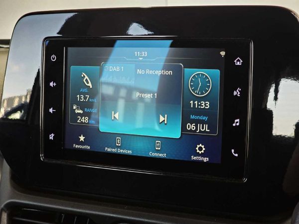 2025-Toyota-Urban-Cruiser-15-XR-Auto image:4