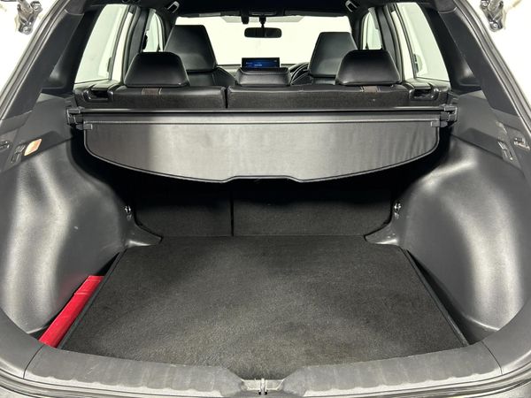 2025-Toyota-Corolla-Cross-18-XS image:14