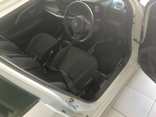 2025-Suzuki-Swift-12-GL image:2