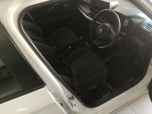 2025-Suzuki-Swift-12-GL image:6