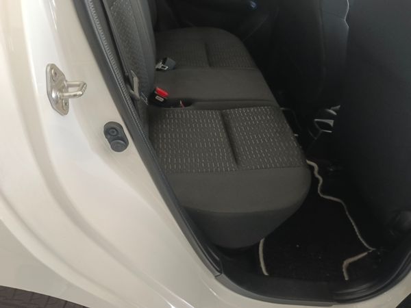 2025-Suzuki-Swift-12-GL image:8