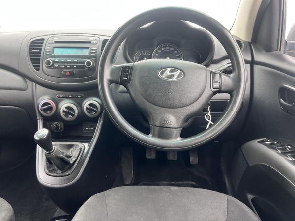 2014-Hyundai-i10-125-GLS-Fluid image:8