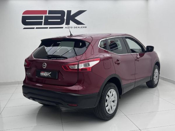 2015-Nissan-Qashqai-12T-Visia image:5