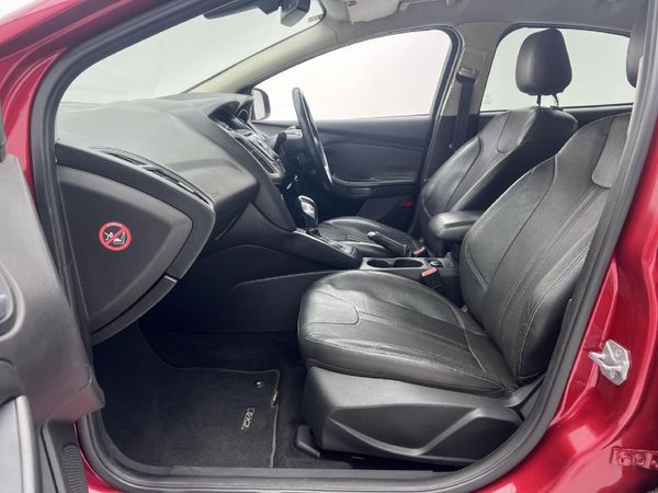 2013-Ford-Focus-20-TDCi-Trend-Auto image:4