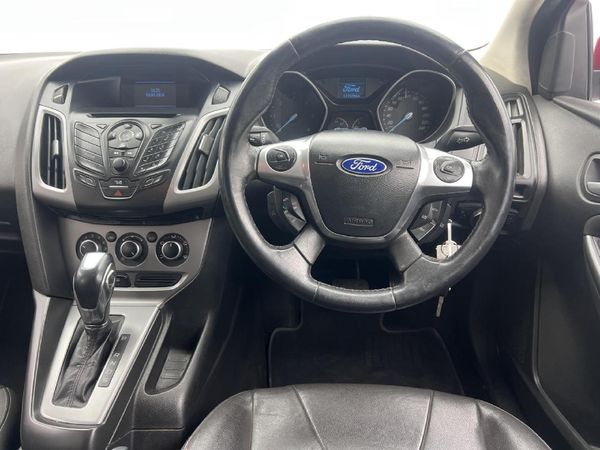 2013-Ford-Focus-20-TDCi-Trend-Auto image:6