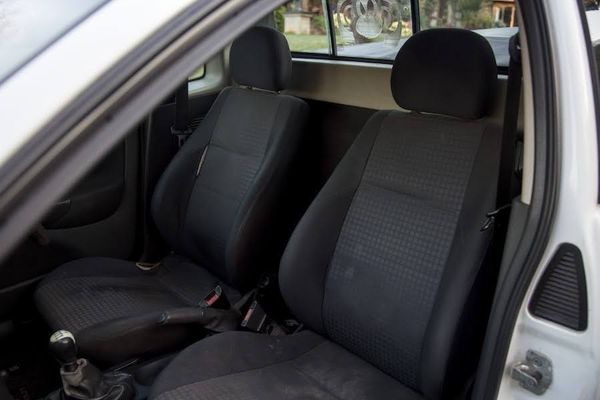 2010-Opel-Corsa-Utility-Corsa-14i-2010 image:4