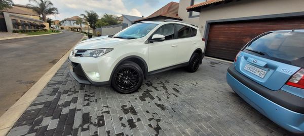 2015-Toyota-RAV4-20-GX-Auto image:2