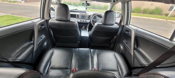 2015-Toyota-RAV4-20-GX-Auto image:8