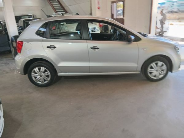 2024-Volkswagen-Polo-Vivo-14-Petrol-Manual image:2