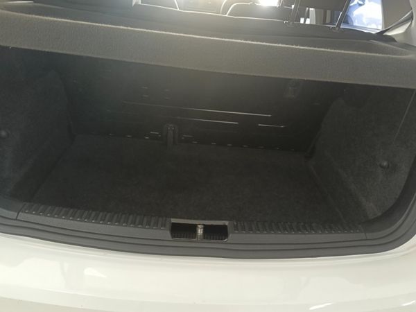 2023-Volkswagen-Polo-Vivo-14-Trendline-5-dr image:13