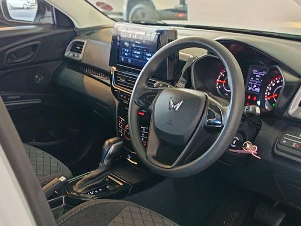2025-Mahindra-XUV-3XO-12T-MX2-Auto image:23