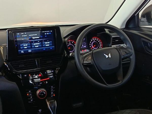 2025-Mahindra-XUV-3XO-12T-MX2-Auto image:24
