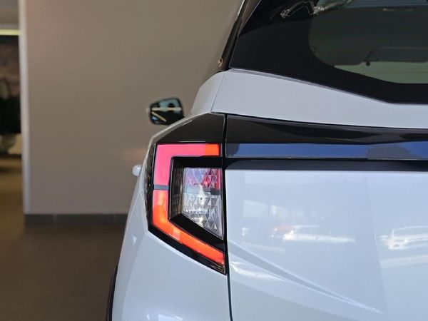 2025-Mahindra-XUV-3XO-12T-MX2-Auto image:10