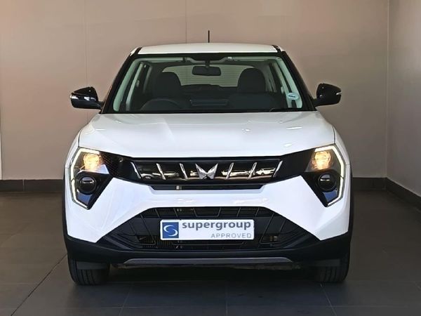 2025-Mahindra-XUV-3XO-12T-MX2-Auto image:1