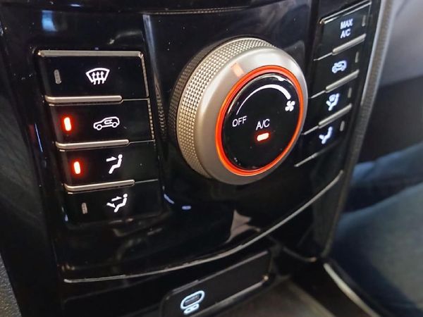 2025-Mahindra-XUV-3XO-12T-MX2-Auto image:19