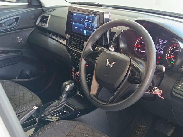 2025-Mahindra-XUV-3XO-12T-MX2-Auto image:23