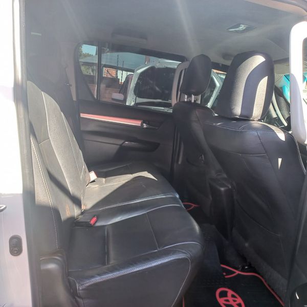 2017-Toyota-Hilux-28-GD-6-Raised-Body-Raider-Double-Cab image:9