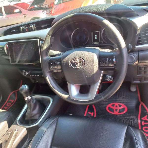 2017-Toyota-Hilux-28-GD-6-Raised-Body-Raider-Double-Cab image:6