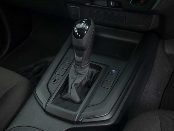 2025-Isuzu-D-Max-19-DDI-HR-L-Auto-Double-Cab image:15