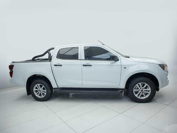 2025-Isuzu-D-Max-19-DDI-HR-L-Auto-Double-Cab image:3
