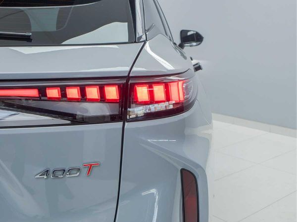 2025-Omoda-C9-20T-Explore-AWD image:9