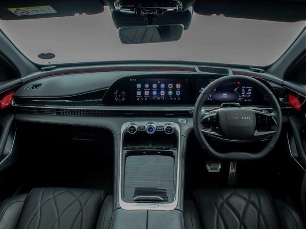 2025-Omoda-C9-20T-Explore-AWD image:19