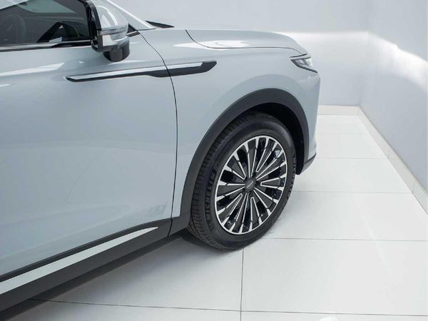 2025-Omoda-C9-20T-Explore-AWD image:6