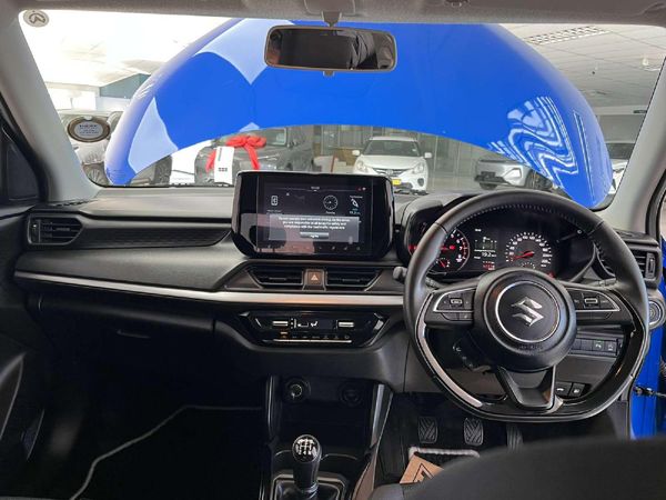 2026-Suzuki-Swift-12-GLX image:15