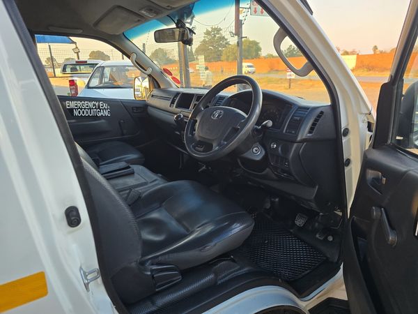 2024-Toyota-Quantum-27-Sesfikile-16-seat image:8