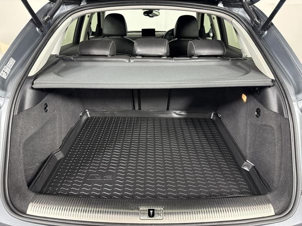 2014-Audi-Q3-20-TDI-quattro-Auto-130kW image:13