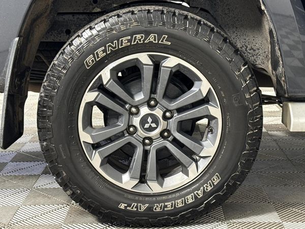 2022-Mitsubishi-Triton-24-Di-Dc-4x4-Auto-Double-Cab image:7